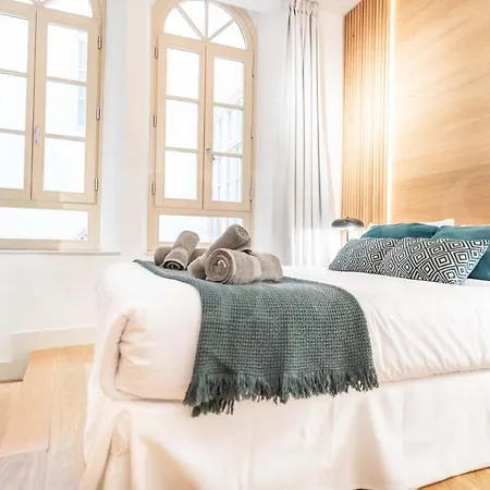 Elegant In The Heart Of By Rems Appartement *