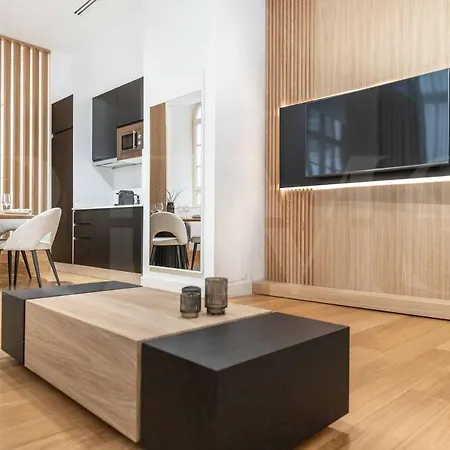 Elegant In The Heart Of By Rems Appartement *